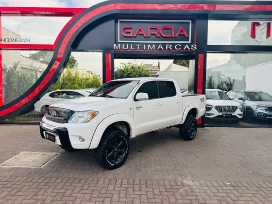 TOYOTA HILUX 2.5 STD 4X4 CD 16V TURBO DIESEL 4P MANUAL TOYOTA HILUX 2.5 STD 4X4 CD 16V TURBO DIESEL 4P MANUAL